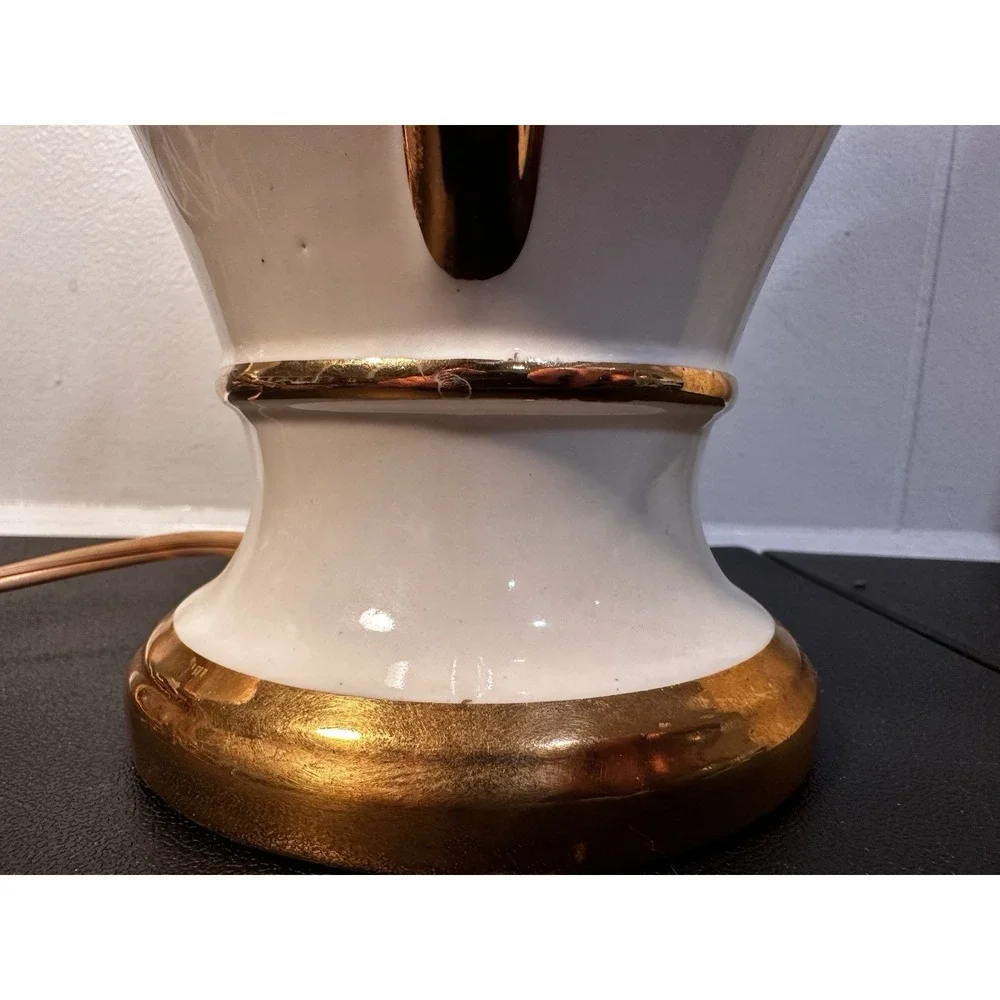 Vintage Rare LeGrand Prix George Washington Lamp Gold Accents Hand Decorated 21
